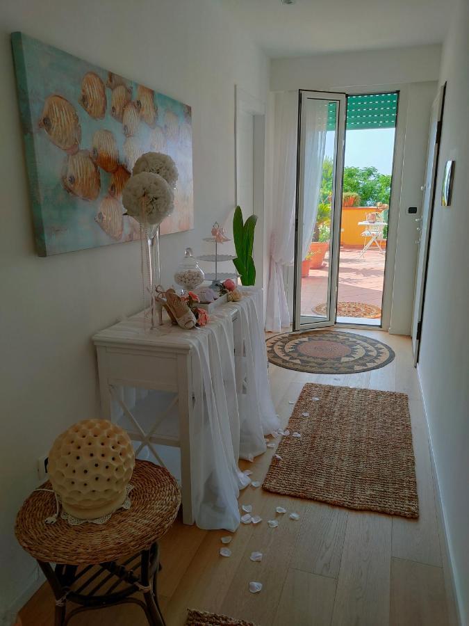 B&B "Raggio Di Sole" Ле Кастела Екстериор снимка